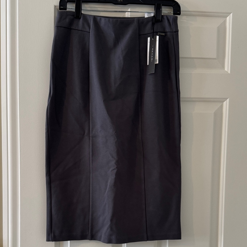 Tahari Gray Skirt NWT sz S